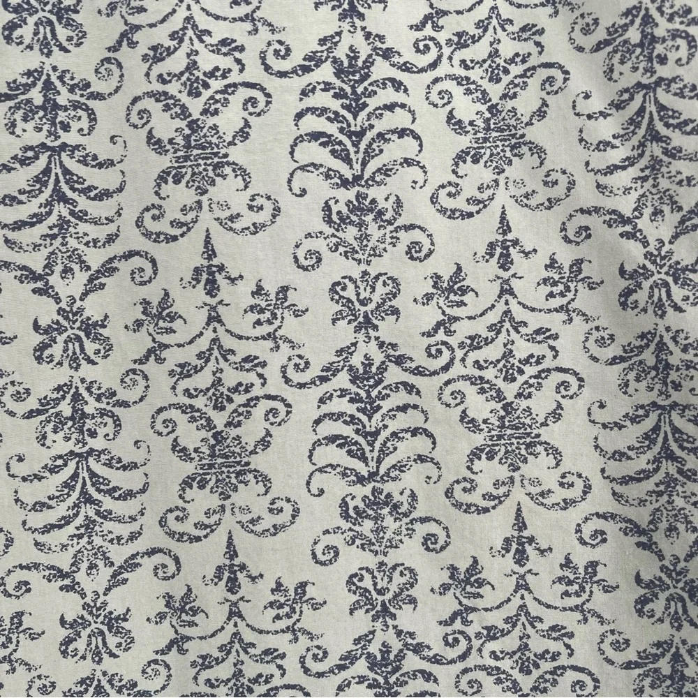 Saks Fifth Avenue Blue and Gray Cotton Button Down Shirt Large